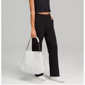 NWT Lululemon snap tote 28L